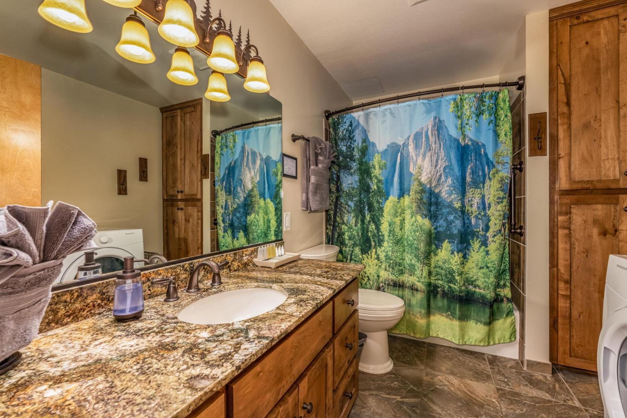 Yosemite Rendezvous Holiday home Fish Camp